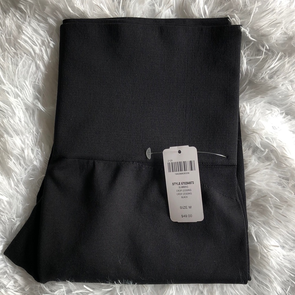 Black slimming crop leggings